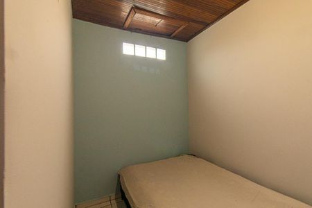 Quarto  de kitnet/studio para alugar com 1 quarto, 35m² em Boqueirão, Curitiba