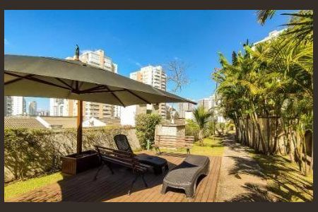 Casa à venda com 157m², 3 quartos e 2 vagas