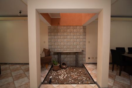 Casa para alugar com 300m², 3 quartos e 2 vagasSala