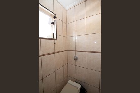 Casa para alugar com 300m², 3 quartos e 2 vagasBanheiro