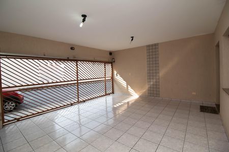 Casa para alugar com 300m², 3 quartos e 2 vagasGaragem