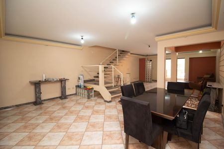 Sala de casa para alugar com 3 quartos, 300m² em Cidade Maia, Guarulhos
