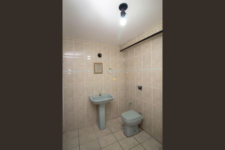 Casa para alugar com 300m², 3 quartos e 2 vagasBanheiro de serviço