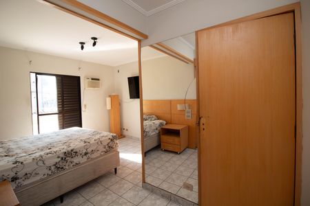 Casa para alugar com 300m², 3 quartos e 2 vagasQuarto 1 - Suíte