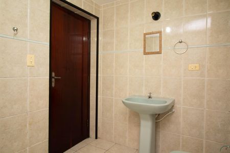 Casa para alugar com 300m², 3 quartos e 2 vagasBanheiro de serviço