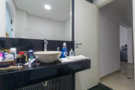 Casa para alugar com 320m², 3 quartos e 5 vagasLavabo