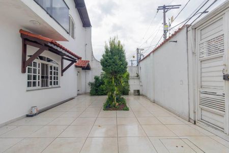 Casa para alugar com 320m², 3 quartos e 5 vagasGaragem e Jardim