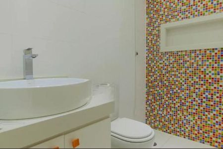 Foto 14 de casa à venda com 3 quartos, 116m² em Vila Nhocuné, São Paulo