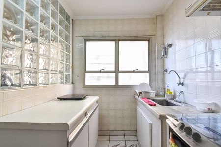 Cozinha de apartamento para alugar com 1 quarto, 57m² em Cambuci, São Paulo
