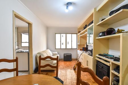 Sala de apartamento para alugar com 1 quarto, 57m² em Cambuci, São Paulo