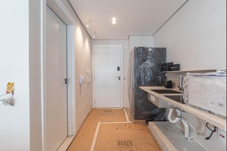 Cozinha de kitnet/studio à venda com 1 quarto, 23m² em Vila Cordeiro, São Paulo