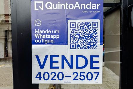 Apartamento à venda com 27m², 1 quarto e sem vaga Apartamento à venda com 27m², 1 quarto e sem vagaPlaquinha
