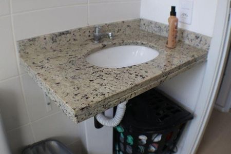 Apartamento para alugar com 45m², 2 quartos e 1 vaga Apartamento para alugar com 45m², 2 quartos e 1 vagaBanheiro