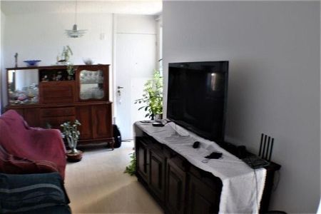 Sala de apartamento para alugar com 2 quartos, 45m² em Taquara, Rio de Janeiro