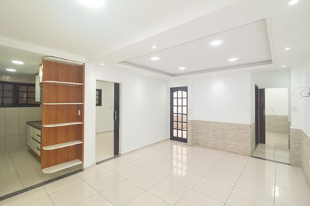 Sala de casa para alugar com 4 quartos, 100m² em Campo Grande, Rio de Janeiro