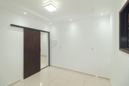 Casa para alugar com 100m², 4 quartos e 1 vaga Casa para alugar com 100m², 4 quartos e 1 vagaQuarto 1