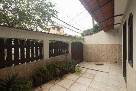 Casa para alugar com 100m², 4 quartos e 1 vaga Casa para alugar com 100m², 4 quartos e 1 vagaQuintal