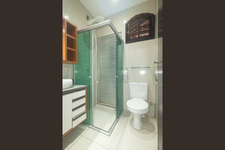 Casa para alugar com 100m², 4 quartos e 1 vaga Casa para alugar com 100m², 4 quartos e 1 vagaBanheiro Social