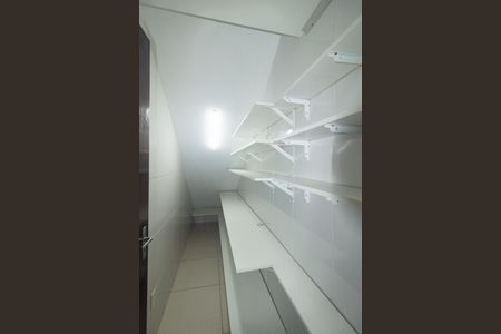 Casa para alugar com 100m², 4 quartos e 1 vaga Casa para alugar com 100m², 4 quartos e 1 vagaDespensa