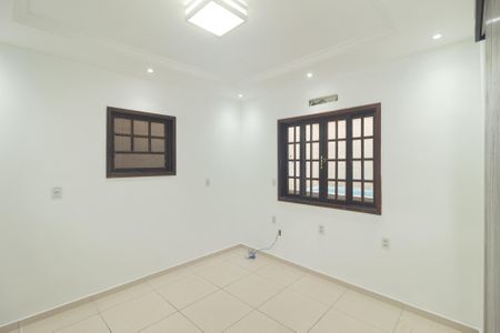 Casa para alugar com 100m², 4 quartos e 1 vaga Casa para alugar com 100m², 4 quartos e 1 vagaQuarto 1