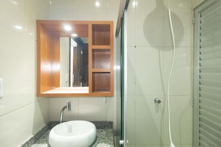 Casa para alugar com 100m², 4 quartos e 1 vaga Casa para alugar com 100m², 4 quartos e 1 vagaBanheiro Social