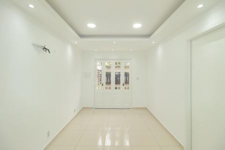Casa para alugar com 100m², 4 quartos e 1 vaga Casa para alugar com 100m², 4 quartos e 1 vagaSala/Quarto