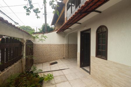 Casa para alugar com 100m², 4 quartos e 1 vaga Casa para alugar com 100m², 4 quartos e 1 vagaQuintal
