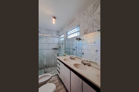 Casa para alugar com 150m², 4 quartos e 2 vagasBanheiro da Suíte