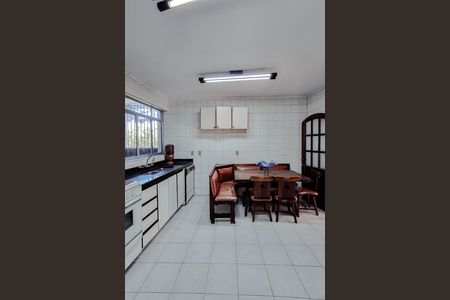 Casa para alugar com 150m², 4 quartos e 2 vagasCozinha