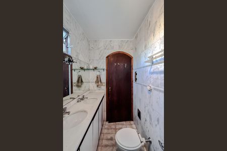 Casa para alugar com 150m², 4 quartos e 2 vagasBanheiro da Suíte