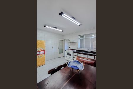 Casa para alugar com 150m², 4 quartos e 2 vagasCozinha