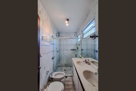 Casa para alugar com 150m², 4 quartos e 2 vagasBanheiro da Suíte