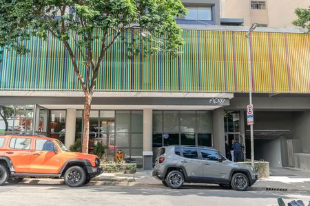 Studio à venda com 24m², 1 quarto e 1 vaga Studio à venda com 24m², 1 quarto e 1 vagaFachada