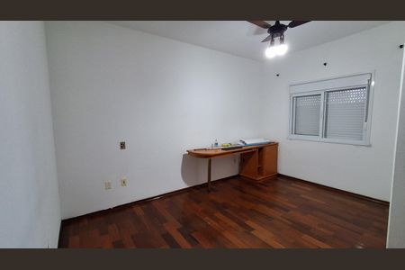 Casa à venda com 304m², 4 quartos e 4 vagas Casa à venda com 304m², 4 quartos e 4 vagasSuíte 4