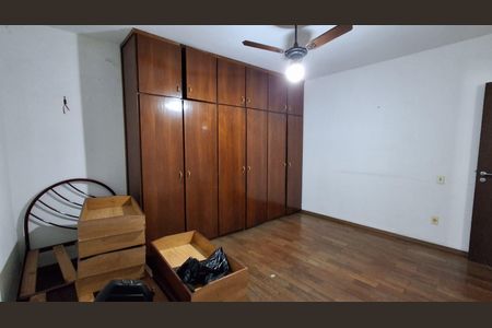 Casa à venda com 304m², 4 quartos e 4 vagas Casa à venda com 304m², 4 quartos e 4 vagasSuíte 2