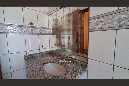 Casa à venda com 304m², 4 quartos e 4 vagas Casa à venda com 304m², 4 quartos e 4 vagasBanheiro Suíte 3