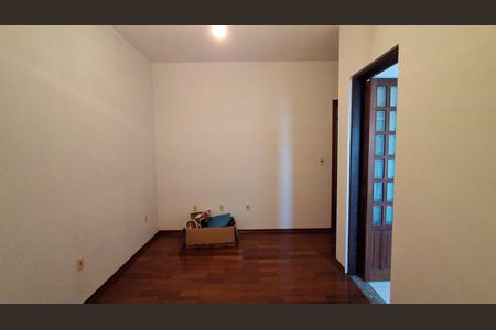 Casa à venda com 304m², 4 quartos e 4 vagas Casa à venda com 304m², 4 quartos e 4 vagasSuíte 3