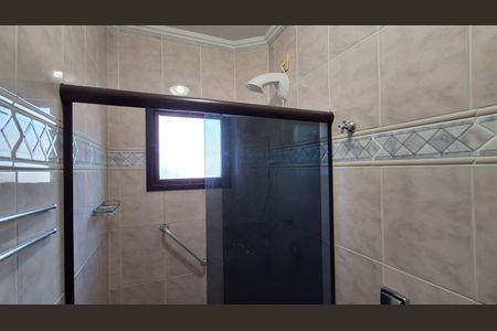 Casa à venda com 304m², 4 quartos e 4 vagas Casa à venda com 304m², 4 quartos e 4 vagasBanheiro Suíte 1