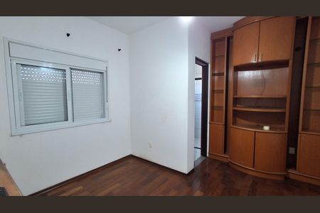 Casa à venda com 304m², 4 quartos e 4 vagas Casa à venda com 304m², 4 quartos e 4 vagasSuíte 4