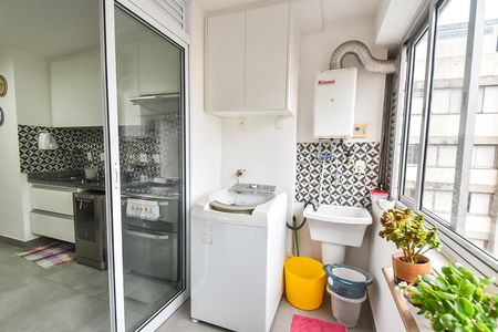 Apartamento à venda com 105m², 2 quartos e 1 vaga Apartamento à venda com 105m², 2 quartos e 1 vagaÁrea de serviço