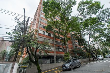 Apartamento à venda com 105m², 2 quartos e 1 vaga Apartamento à venda com 105m², 2 quartos e 1 vagaFachada