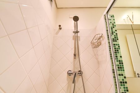Apartamento à venda com 105m², 2 quartos e 1 vaga Apartamento à venda com 105m², 2 quartos e 1 vagaBanheiro social