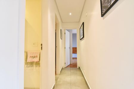 Apartamento à venda com 105m², 2 quartos e 1 vaga Apartamento à venda com 105m², 2 quartos e 1 vagaCorredor