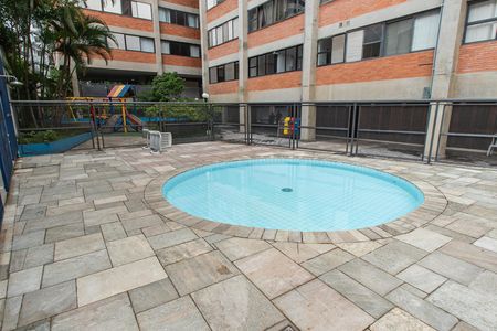 Apartamento à venda com 105m², 2 quartos e 1 vaga Apartamento à venda com 105m², 2 quartos e 1 vagaÁrea comum - Piscina