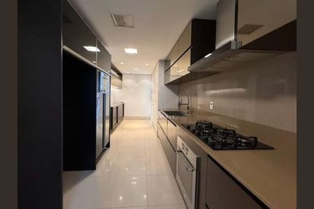 Apartamento à venda com 3 quartos, 185m² em Itaim Bibi, São Paulo