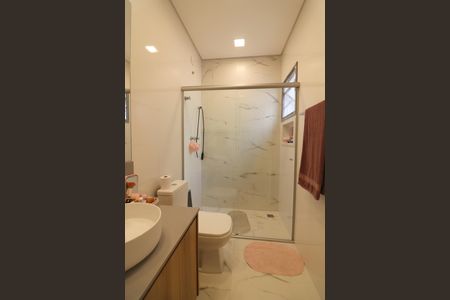 Casa à venda com 232m², 3 quartos e 3 vagasQuarto 3 - Suíte Banheiro 