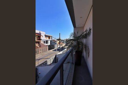 Casa à venda com 232m², 3 quartos e 3 vagasQuarto 2 - Suíte Sacada 