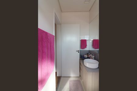Casa à venda com 232m², 3 quartos e 3 vagasQuarto 1 - Suíte Banheiro 