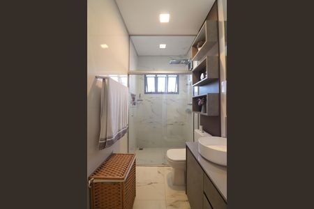 Casa à venda com 232m², 3 quartos e 3 vagasQuarto 2 - Suíte Banheiro 