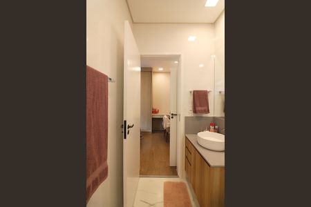 Casa à venda com 232m², 3 quartos e 3 vagasQuarto 3 - Suíte Banheiro 